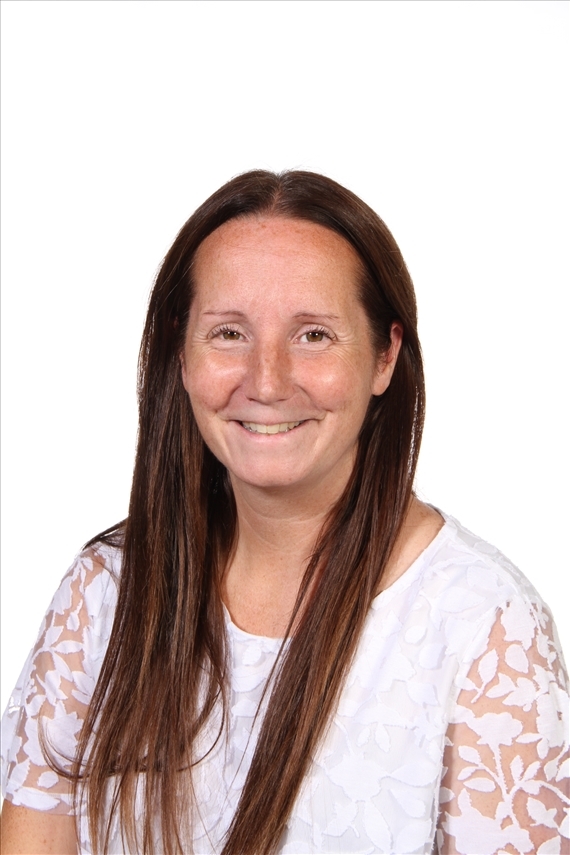 Meet the Staff - Brigg Primary School